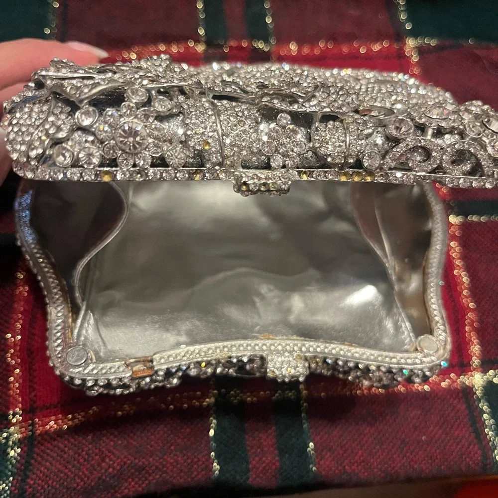 Silver Queen Luxury‎ Clutch GUC